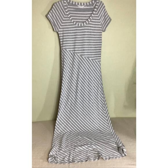 Athleta Women Scoop Neck Striped Maxi Dress Sz.Med EUC Gray Comfortable Athletic - Picture 3 of 9